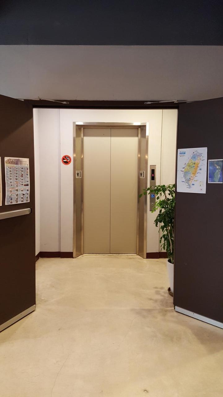 Taipei Travelers International Hostel Tansuj Kültér fotó